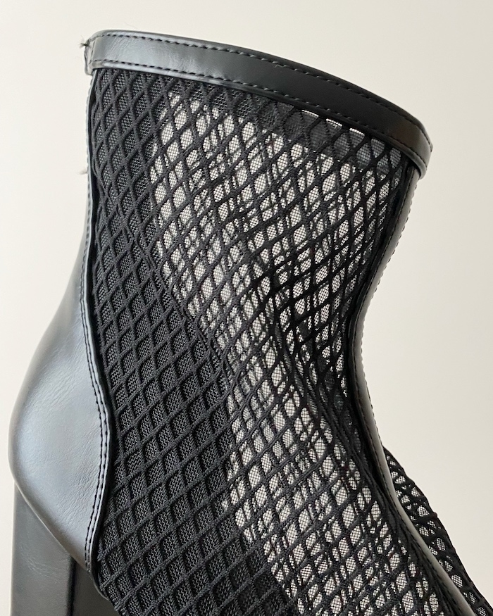 GU（ジーユー）のおすすめのレディースアイテム「シアーブーツ」