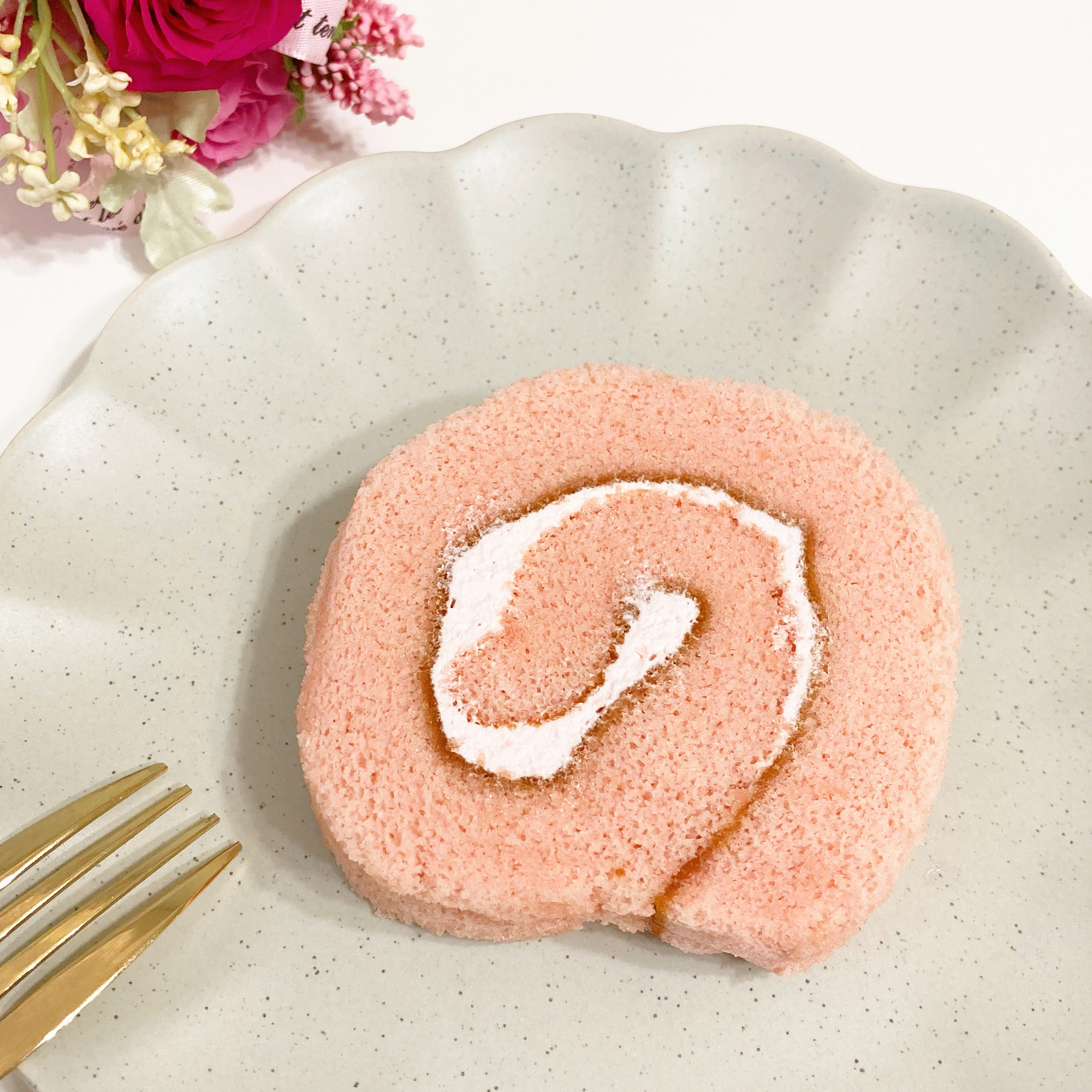 無印良品の期間限定スイーツ「桜ロールケーキ」