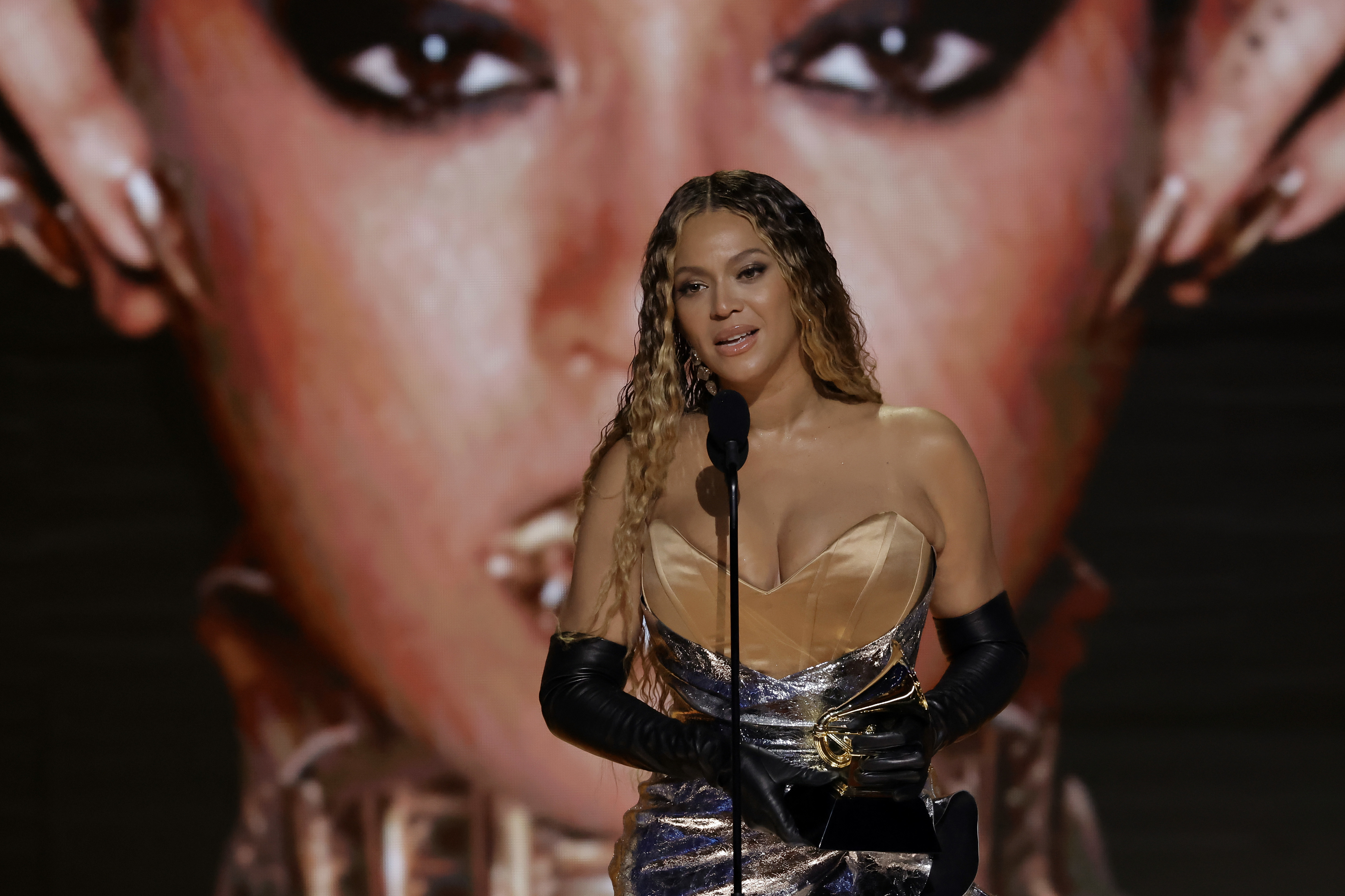 Beyoncé accepting a Grammy