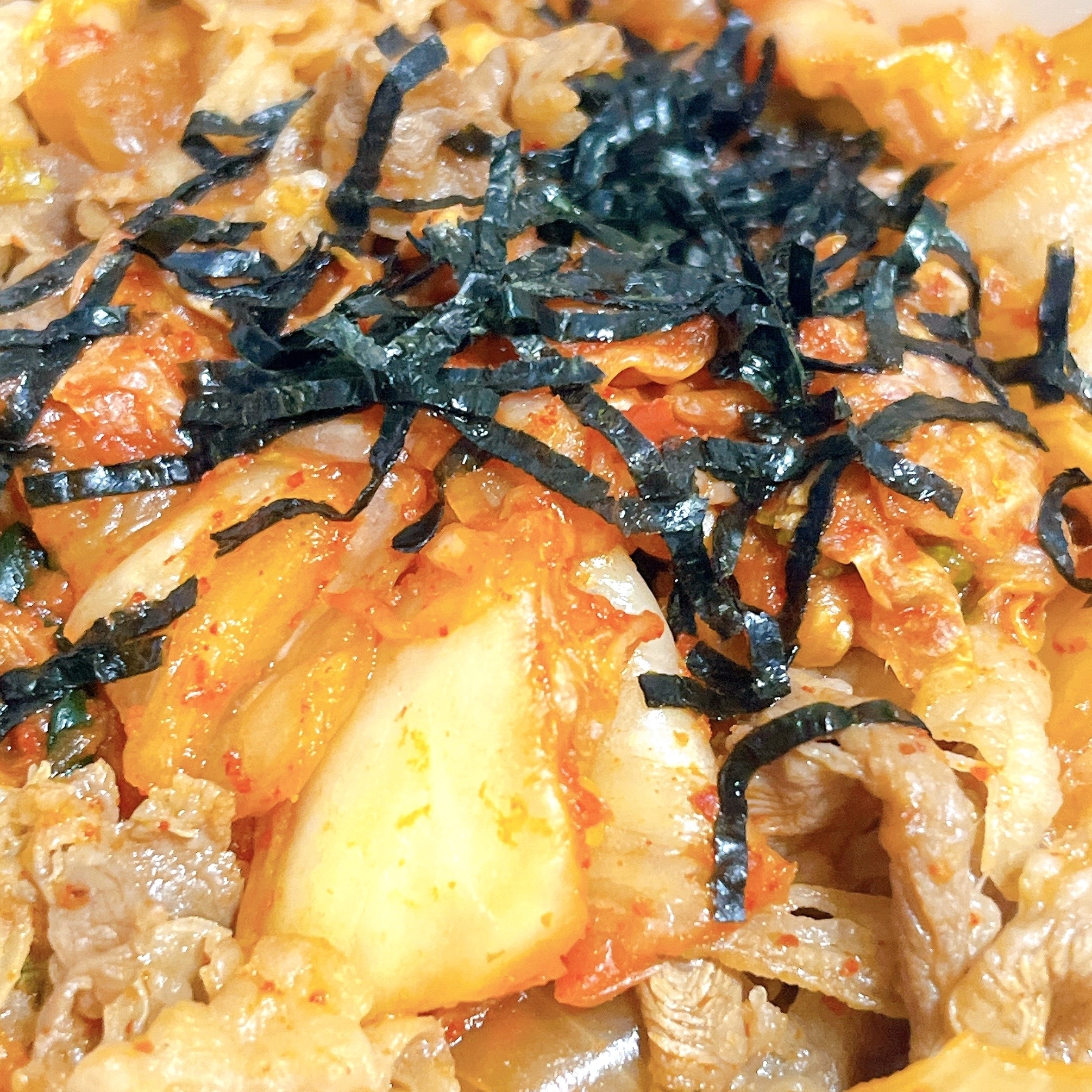 松屋のオススメのフード「キムチ牛めし豚汁セット(並盛)」