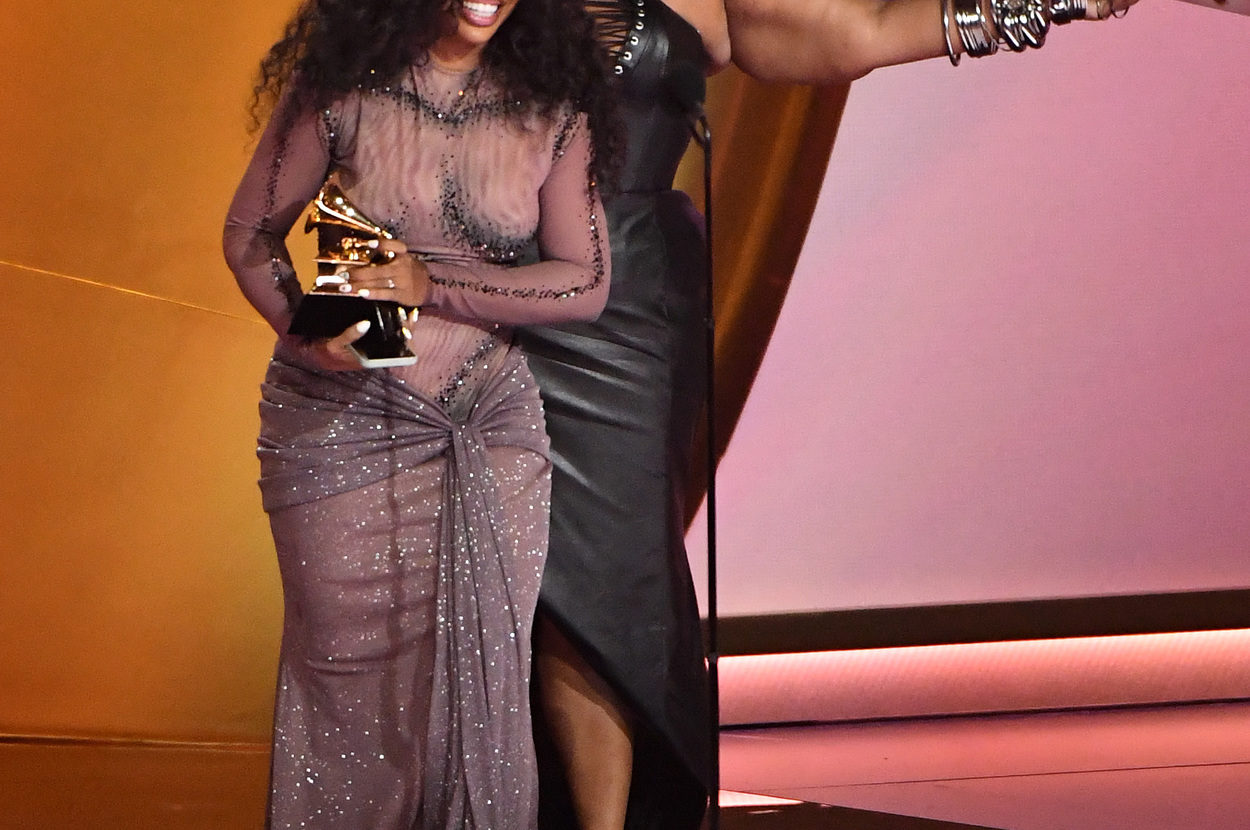 Lizzo Presents Grammy Award to Longtime Friend SZA, Who Was Backstage  Changing & Ran on Stage Late: Photo 5010868, 2024 Grammys, Lizzo, Sza  Photos
