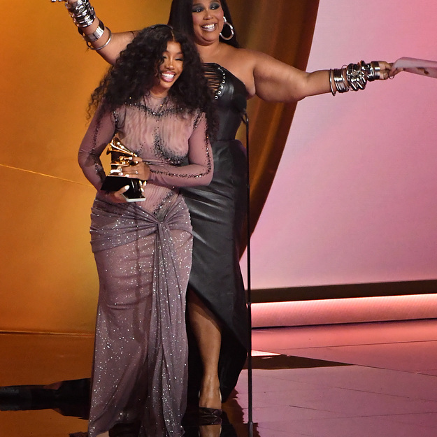 Lizzo Presents Grammy Award to Longtime Friend SZA, Who Was