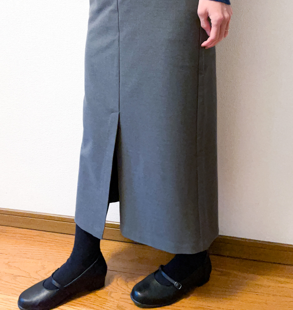 GUのオススメのスカート「スリットナローロングスカートZ」