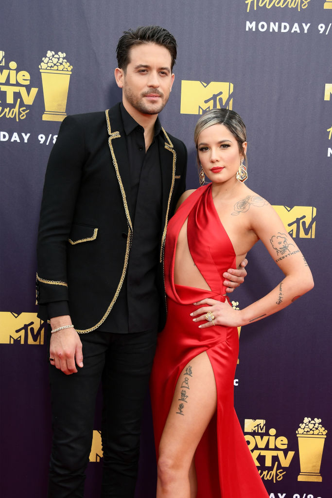 closeup of the two dressed up for the MTV awards