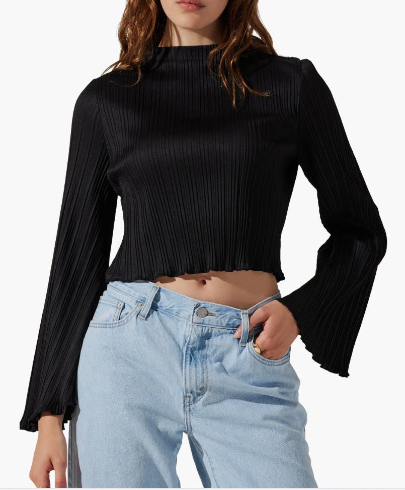 black long flare sleeves with ribbed texture