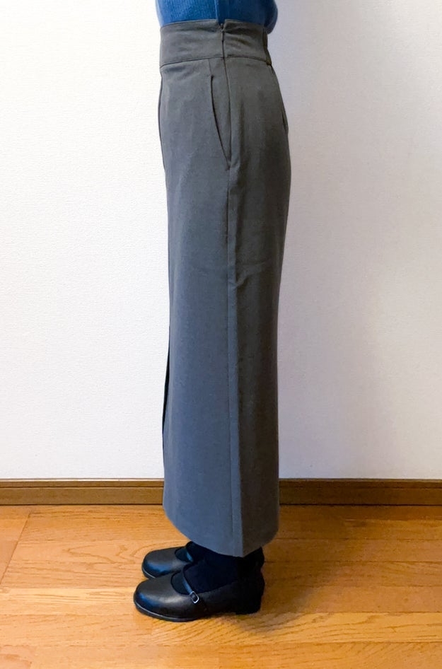 GUのオススメのスカート「スリットナローロングスカートZ」