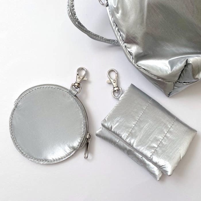 GUのオススメのバッグ「ナイロン3セットショルダーポーチ」