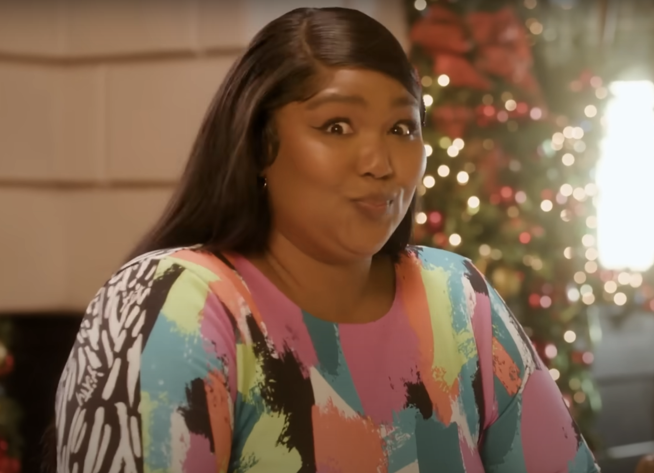 closeup of lizzo
