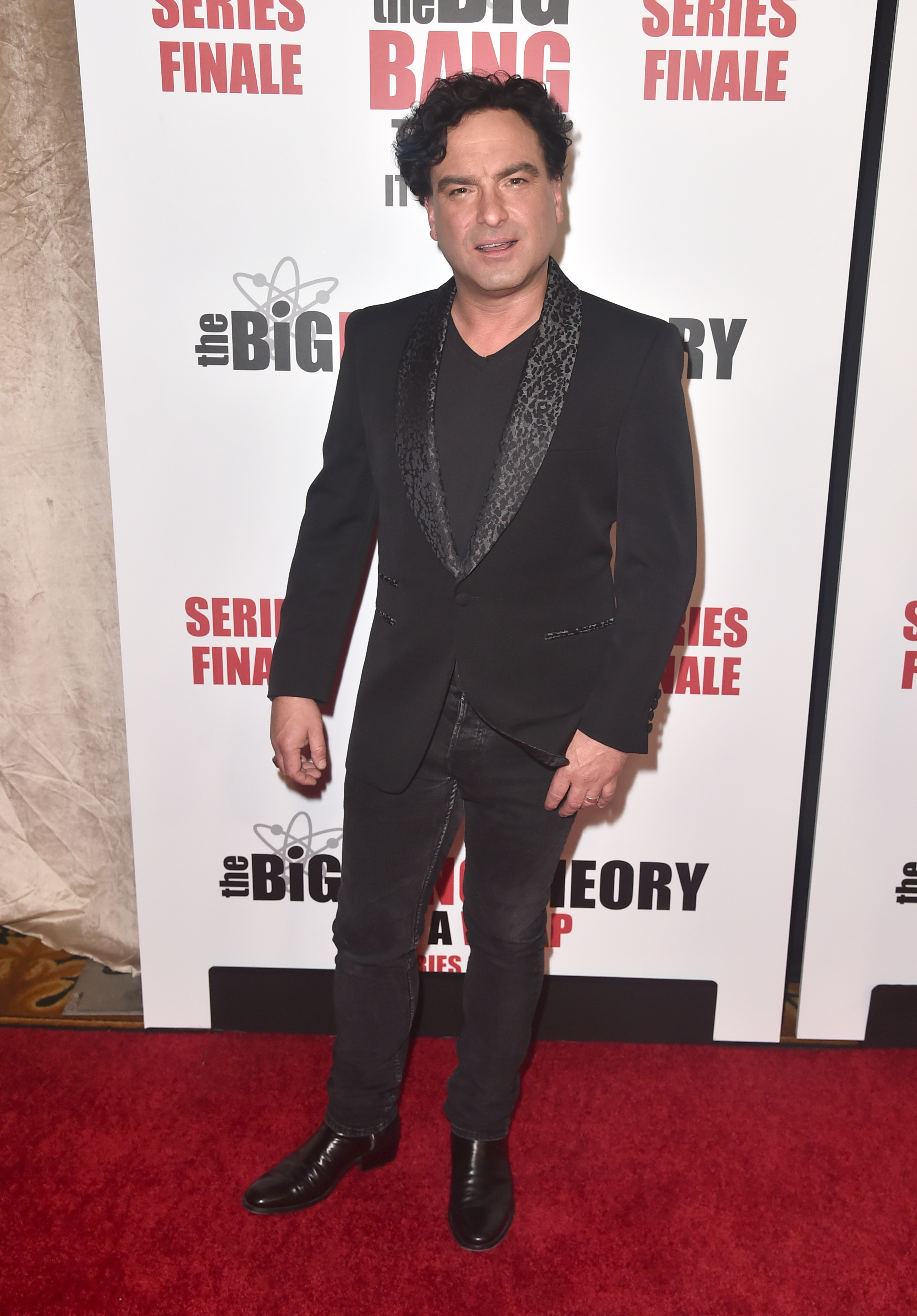 Johnny Galecki on the red carpet