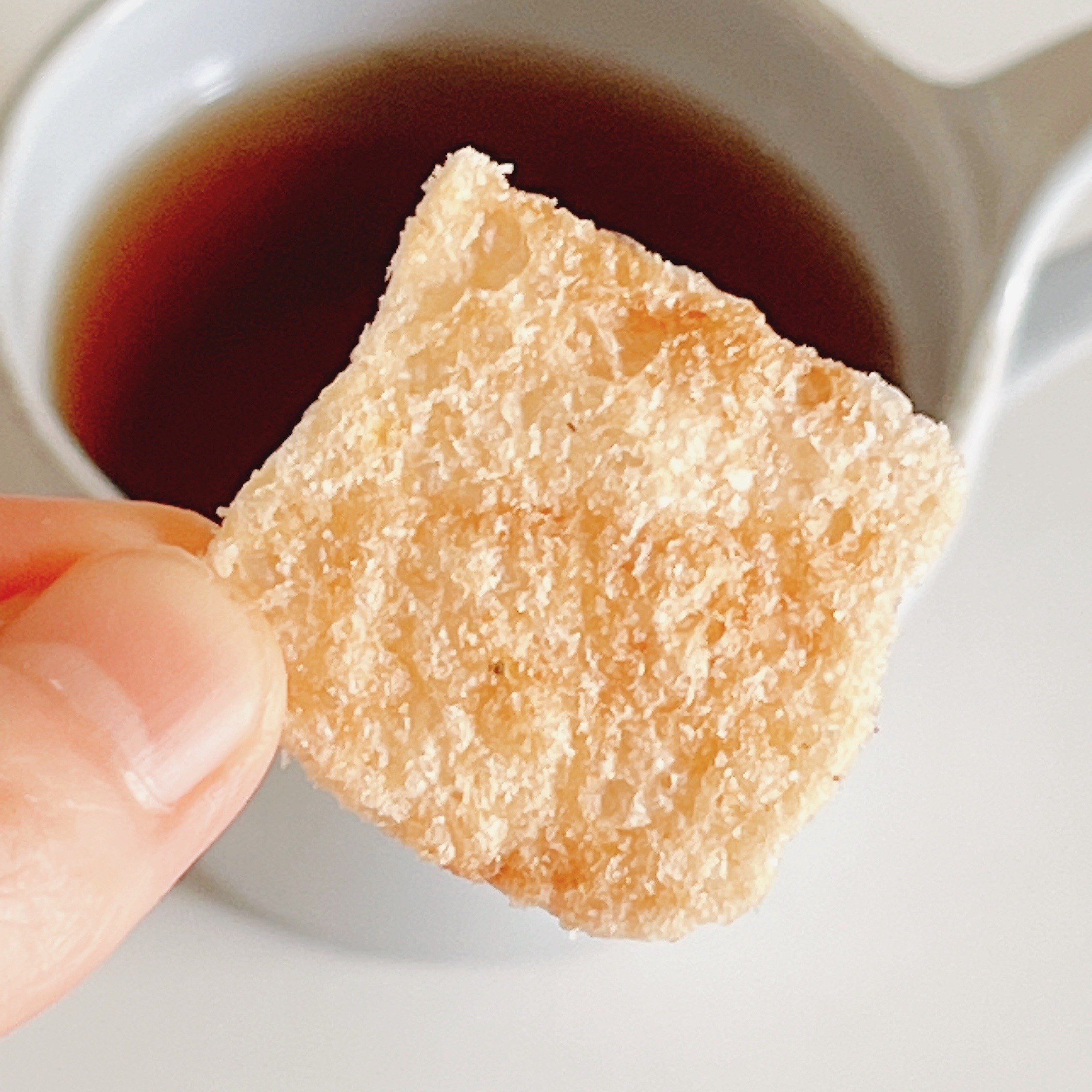 KALDI(カルディ)のスナック菓子「こんにゃくせんべい サラダ味」