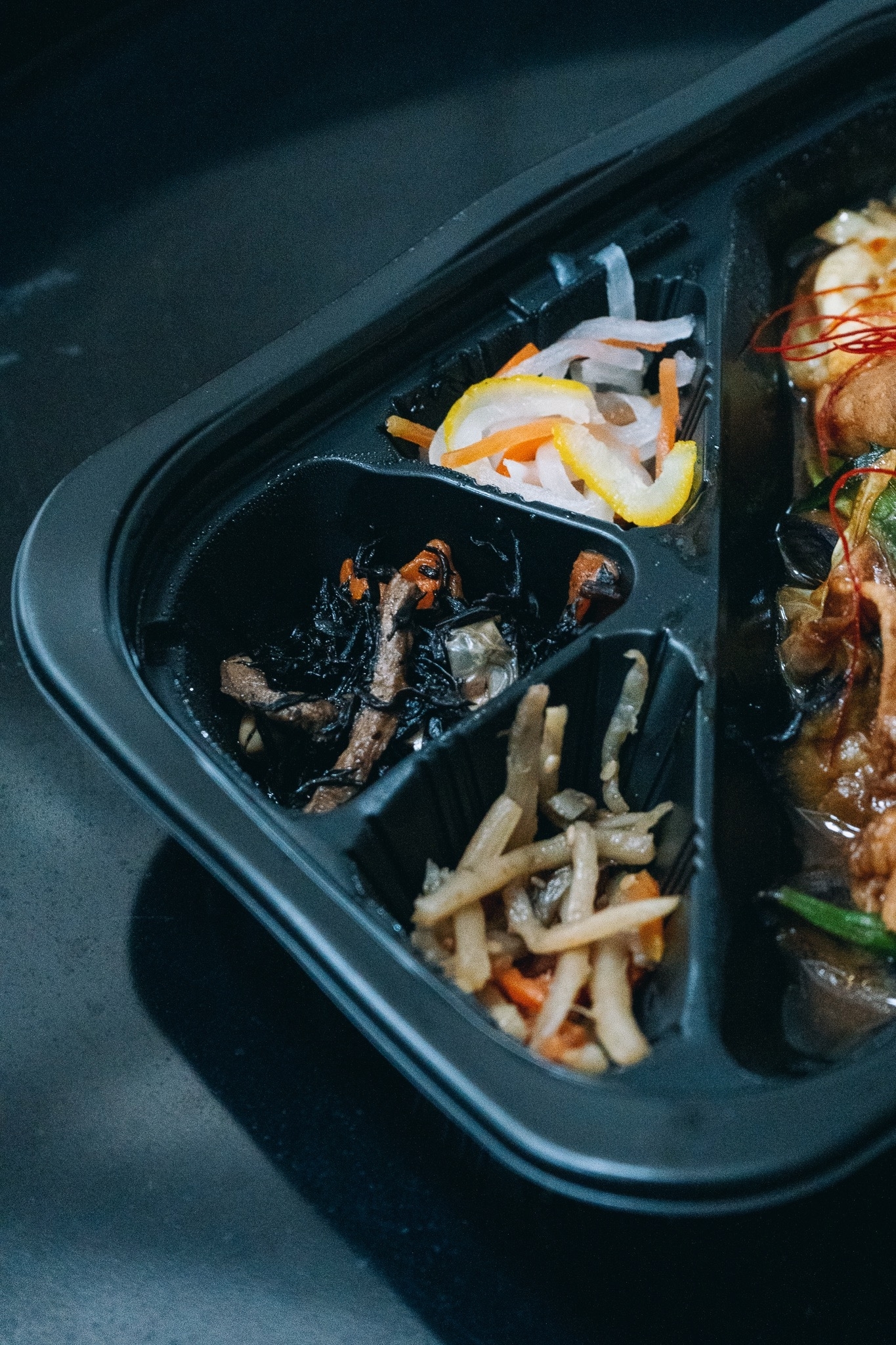 大戸屋のおすすめグルメ「茄子と豚肉のコク旨味噌炒め弁当」