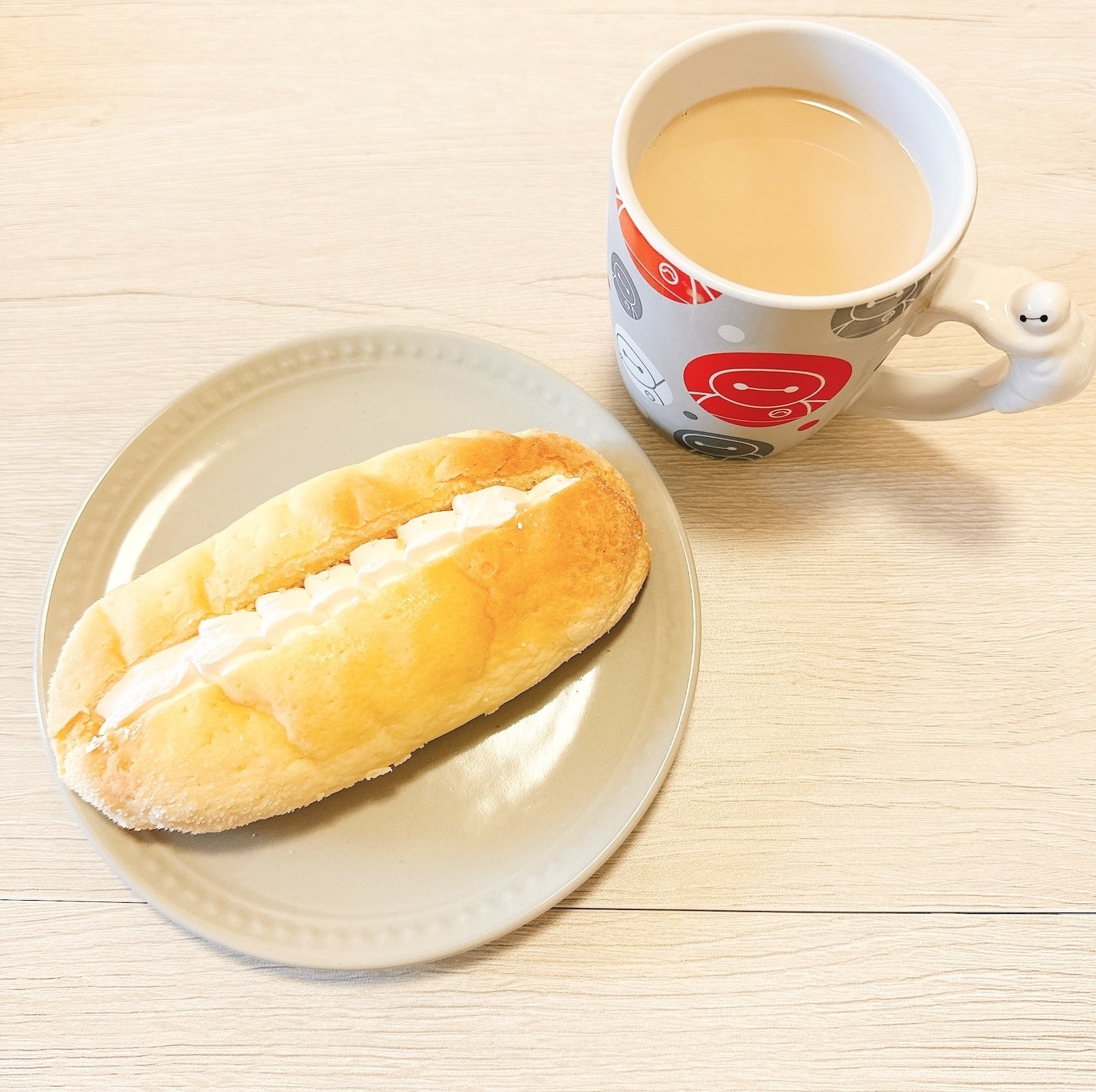 FamilyMart(ファミリーマート)のおすすめパン「ホイップメロンパン」