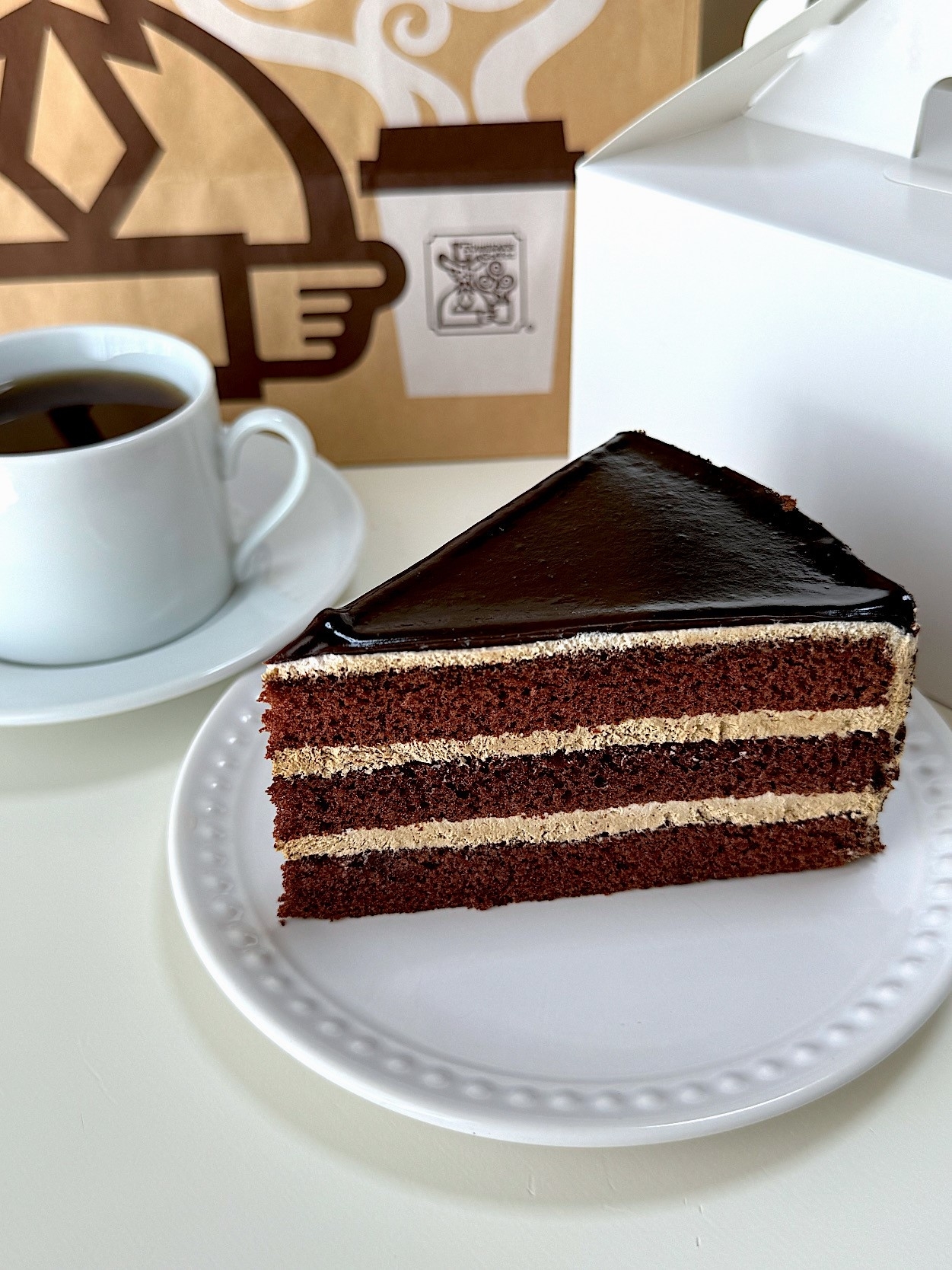 コメダ珈琲店のオススメスイーツ「カフェモカフィーユ」