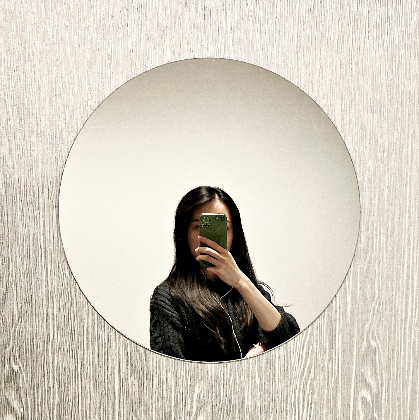 イケア】「コスパ最高」「部屋が広く見える」美容室にありそうな『799