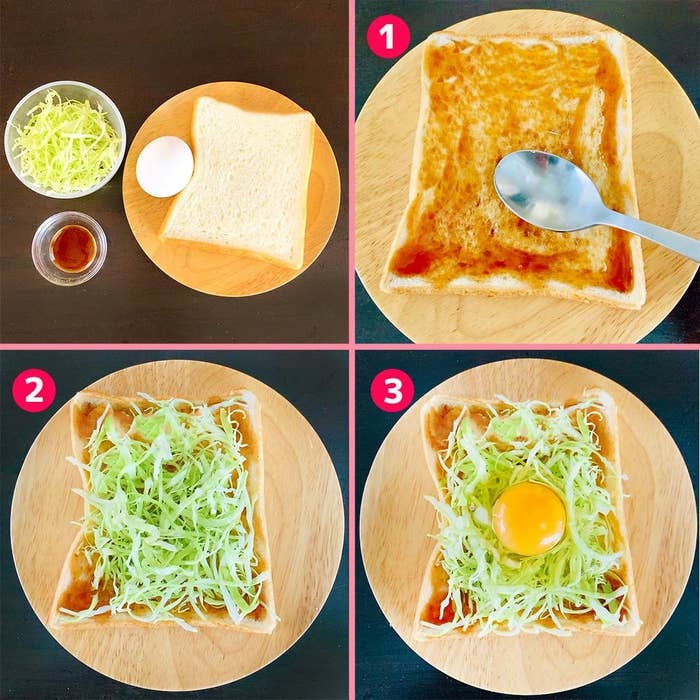 トーストの上にキャベツと生卵がのせてある調理手順の4コマ画像。