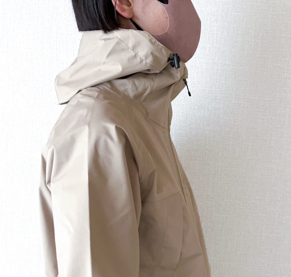 ワークマンのおすすめレインコート「レディースバックタックレインジャケット」