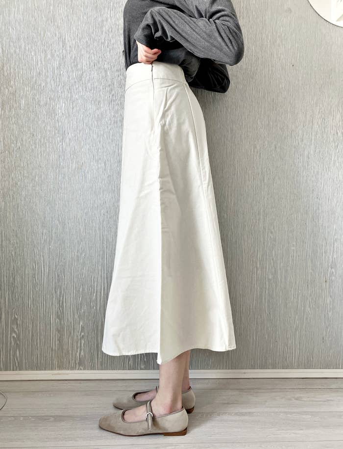 GU(ジーユー)のおすすめスカート「リネンブレンドフレアミディスカート+EC(丈短め78.0-82.0cm)」