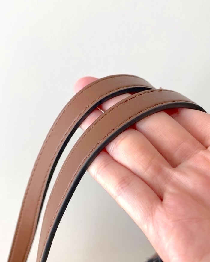 ZARAのオススメファッションアイテム「ベーシック トートバッグ」