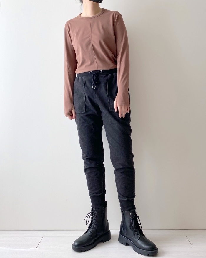 ユニクロのおすすめファッションアイテム「エアリズムUVカットT（長袖）」