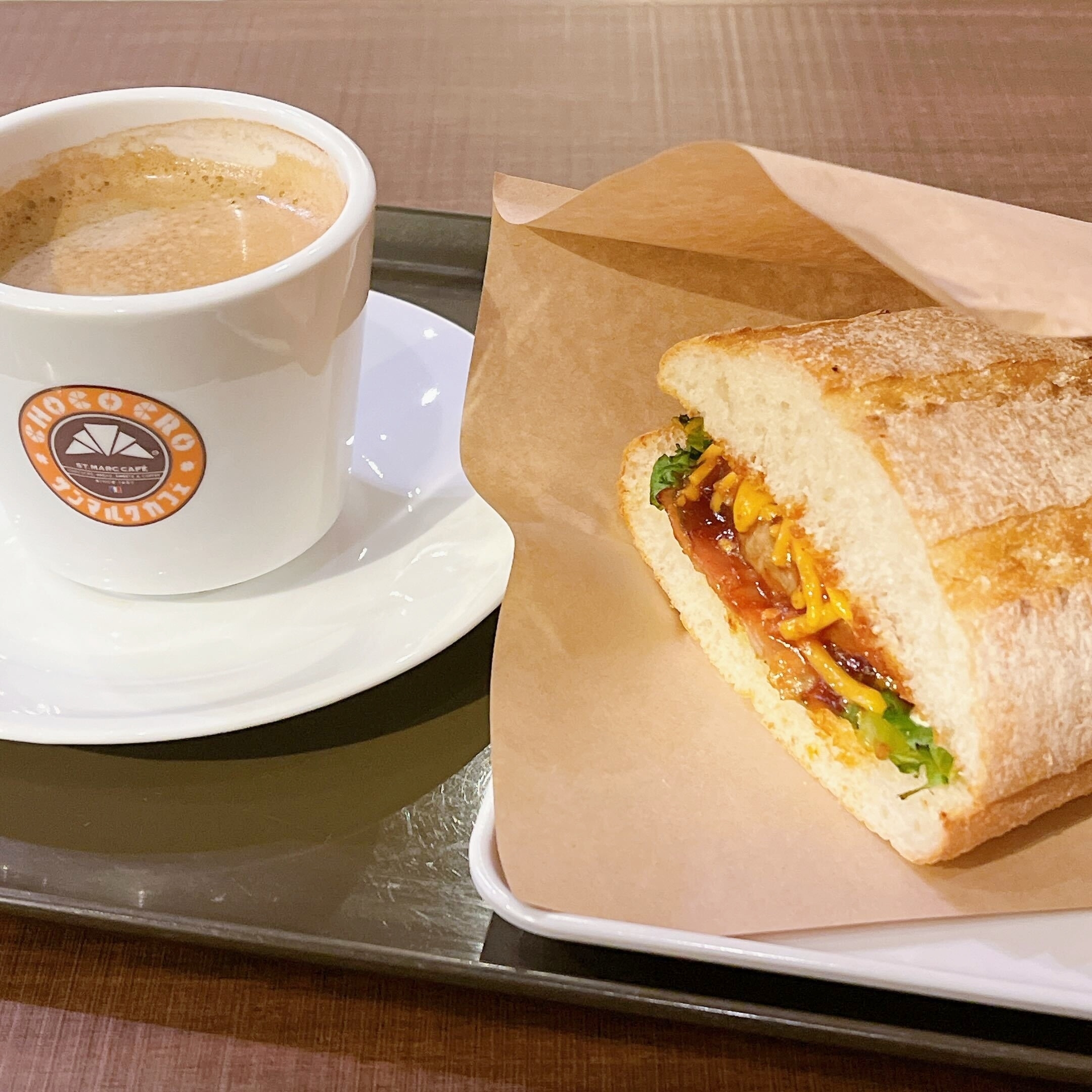 サンマルクカフェのオススメのランチセット「サンマルクホットサンド ワイルドグリルポークのジャックダニエルBBQソース」