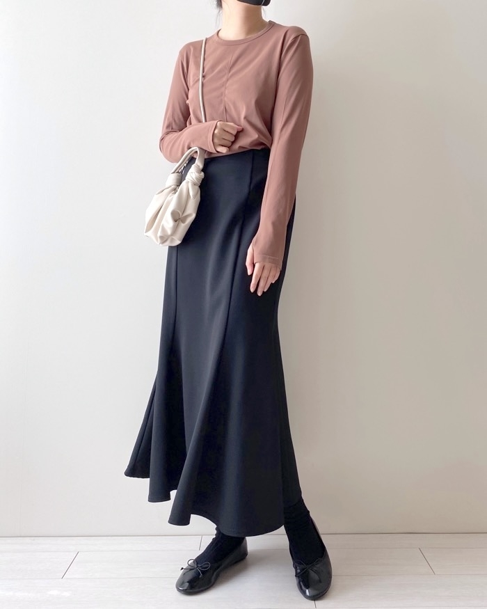 ユニクロのおすすめファッションアイテム「エアリズムUVカットT（長袖）」