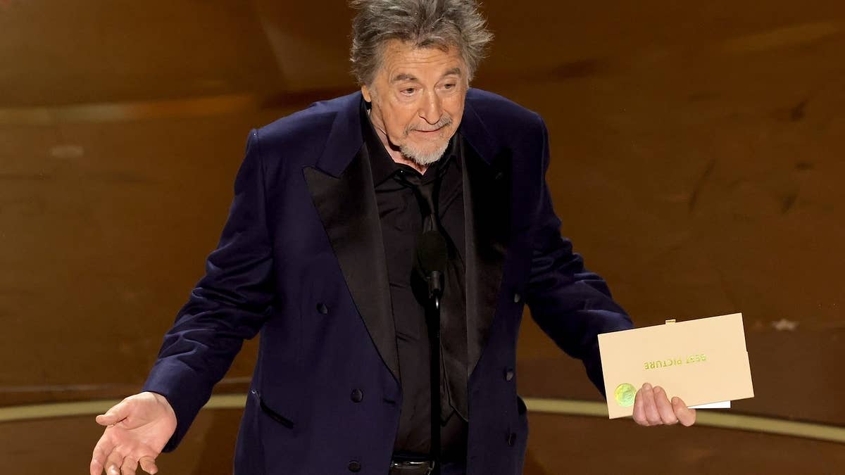 The 83-year-old appeared to have a moment of confusion when announcing the winners, including forgetting to announce the other nominees.