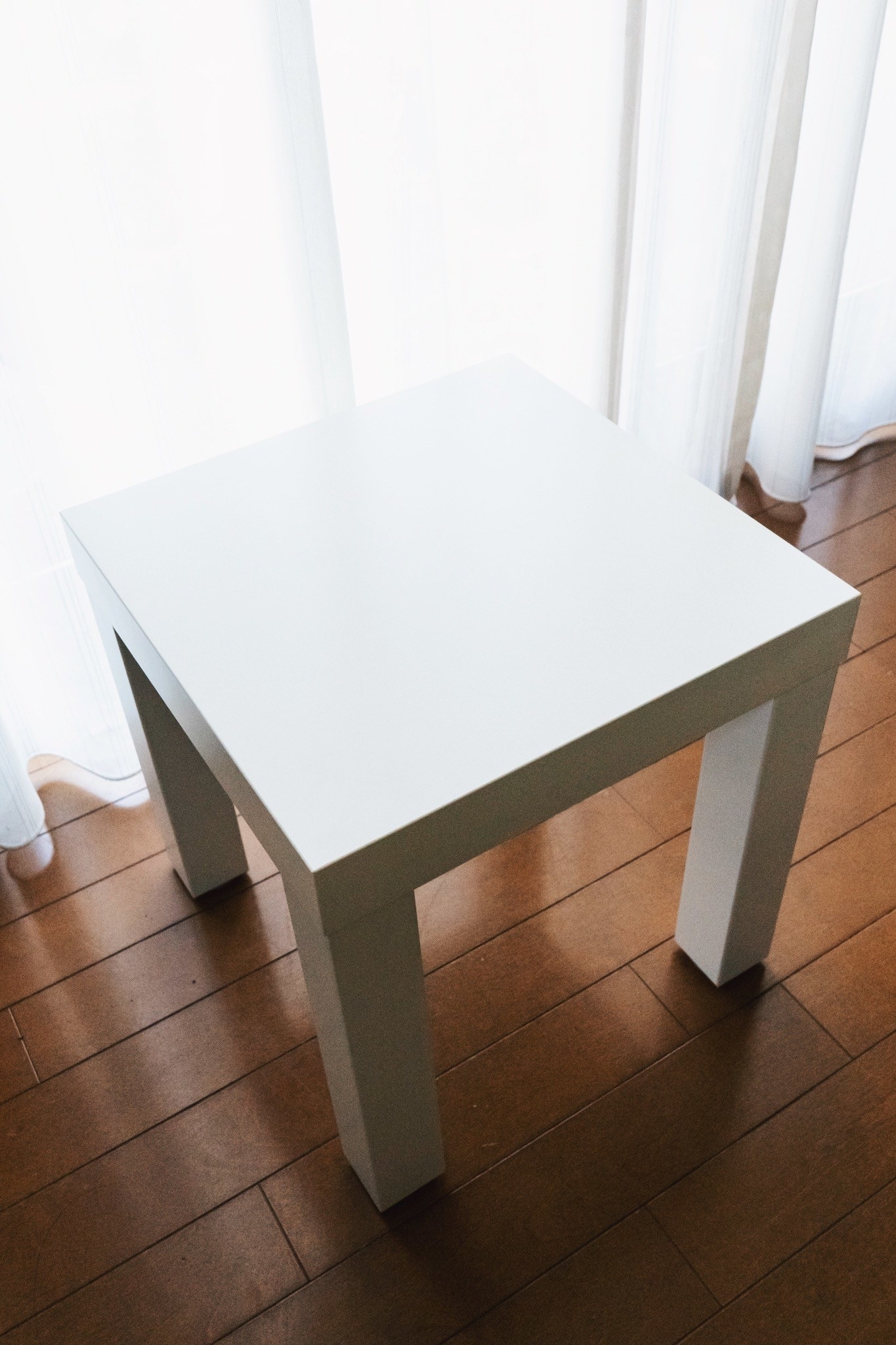 IKEA（イケア）のオススメグッズ「LACK ラック サイドテーブル」