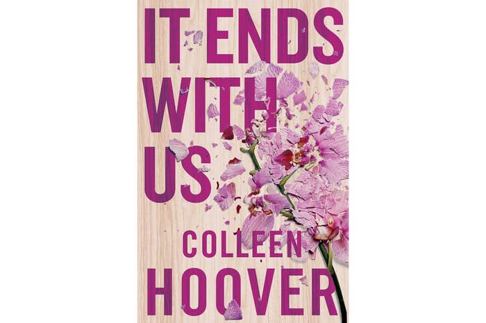Book cover of &quot;It Ends with Us&quot; by Colleen Hoover with floral design