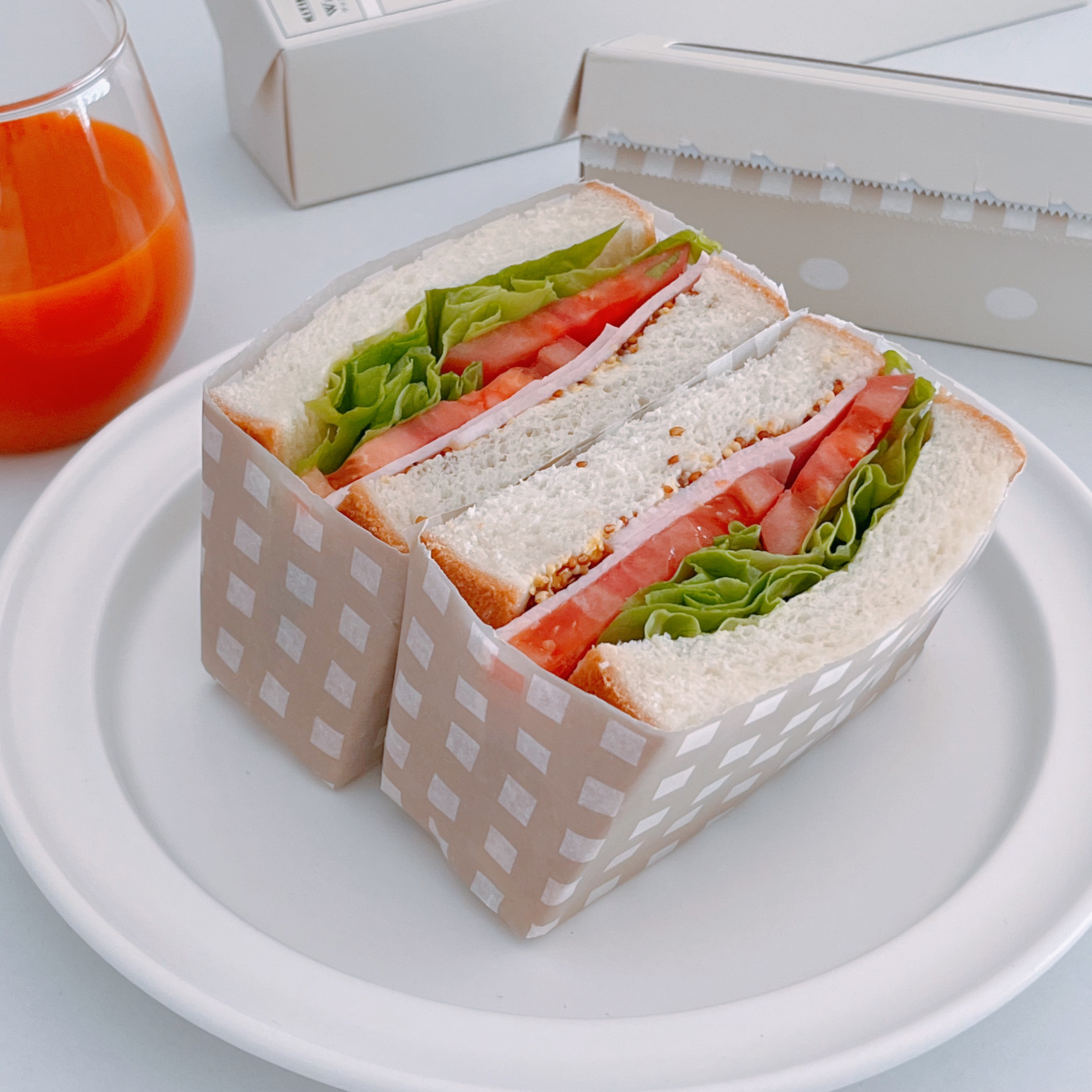 3COINS（スリーコインズ）のオススメグッズ「ワックスペーパー／KITINTO」