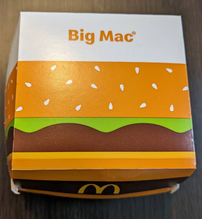 ビッグマックの箱。