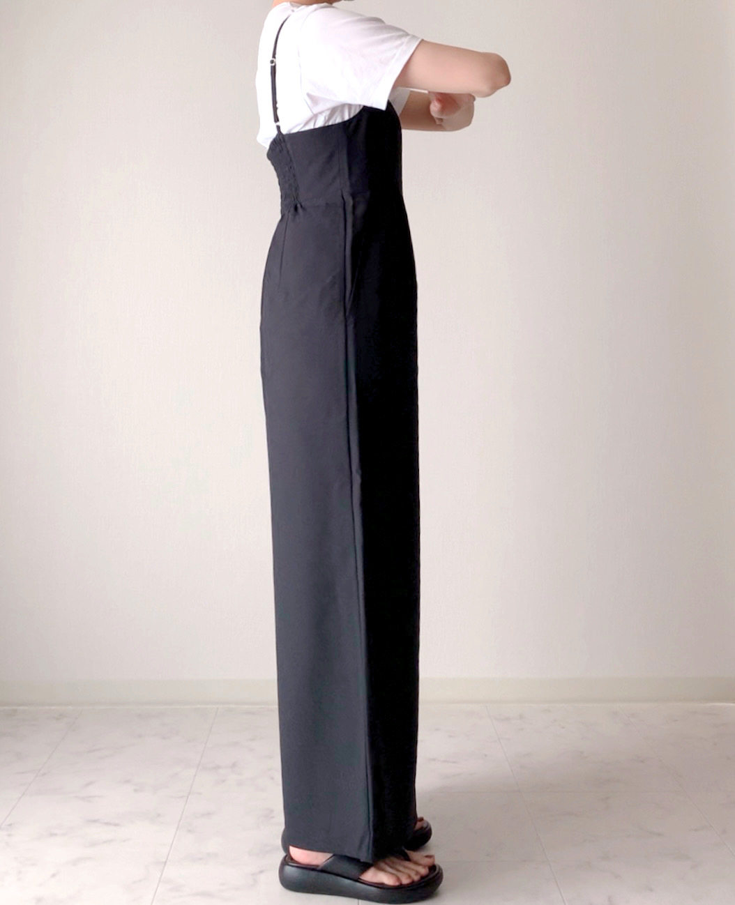 GU(ジーユー)のおすすめアイテム「キャミソールジャンプスーツ+E」