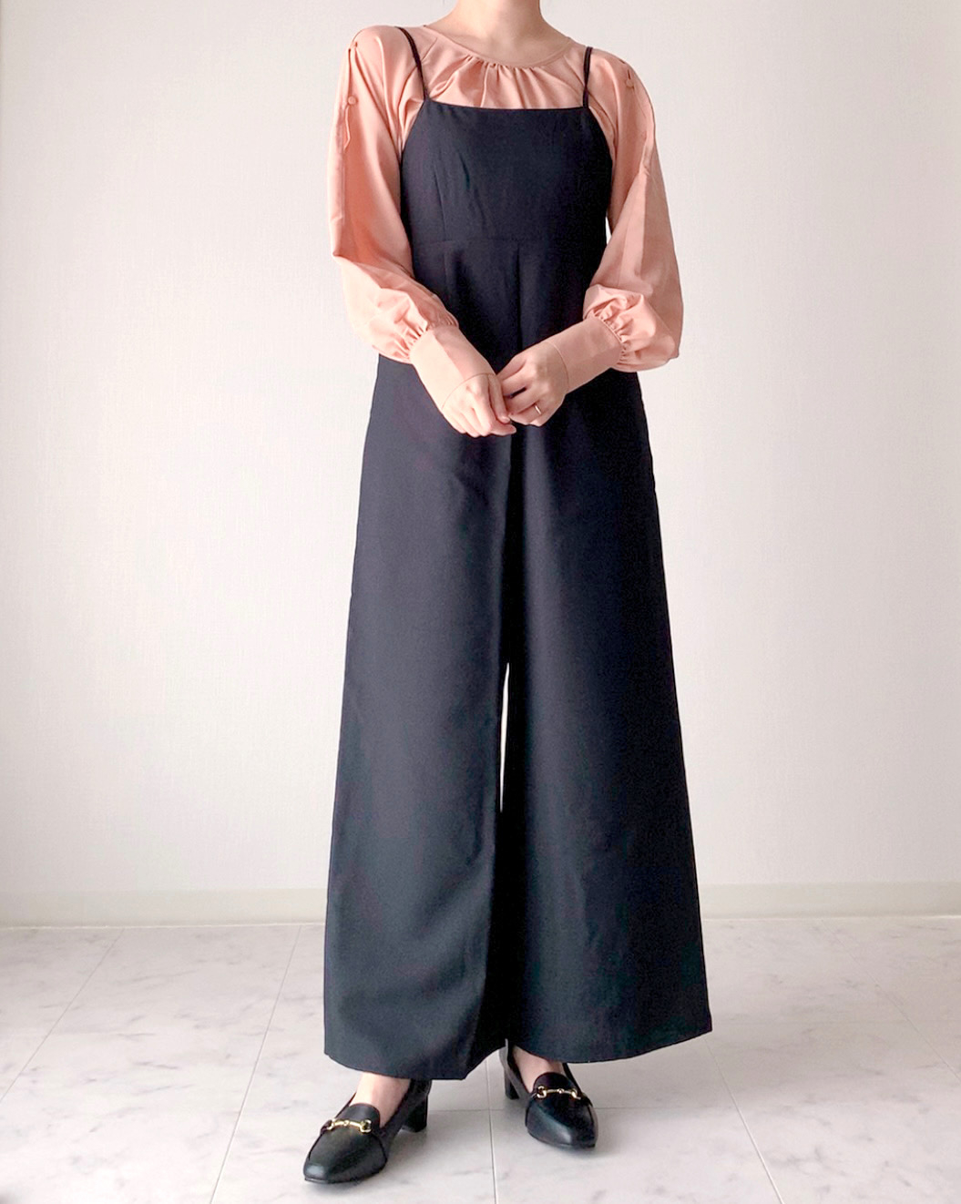 GU(ジーユー)のおすすめアイテム「キャミソールジャンプスーツ+E」