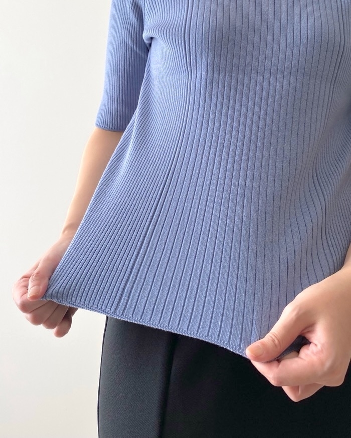 GUのおすすめファッションアイテム「リブミニハイネックセーター（5分袖）Z」