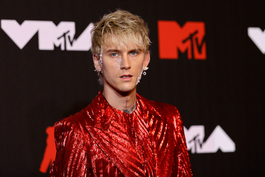 Closeup of Machine Gun Kelly