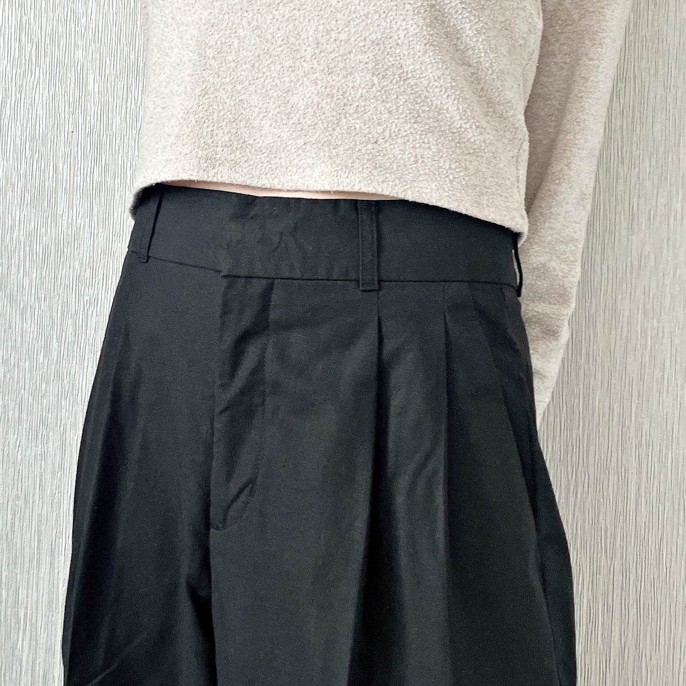 GU（ジーユー）のおすすめボトムス「リネンブレンドタックワイドパンツ（丈標準70.0～74.0cm）」