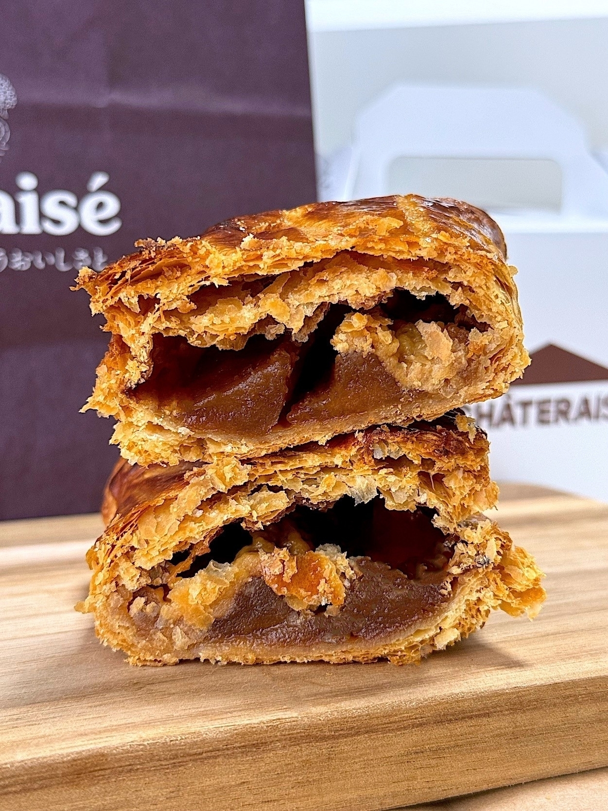 シャトレーゼのオススメスイーツ「プレミアムアップルパイ」