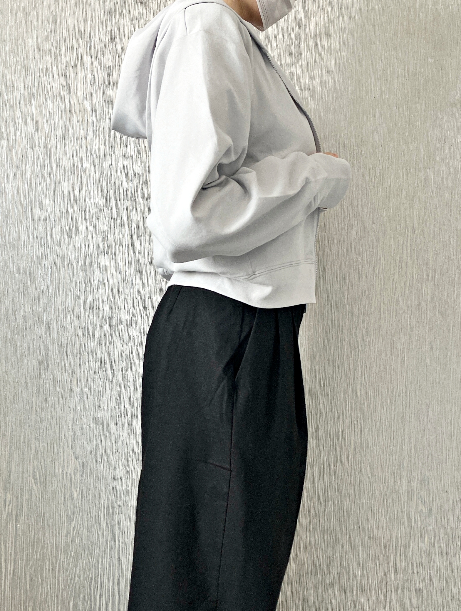 Honeys(ハニーズ)のおすすめカーディガン「花粉対策ラメ使いカーディガン」