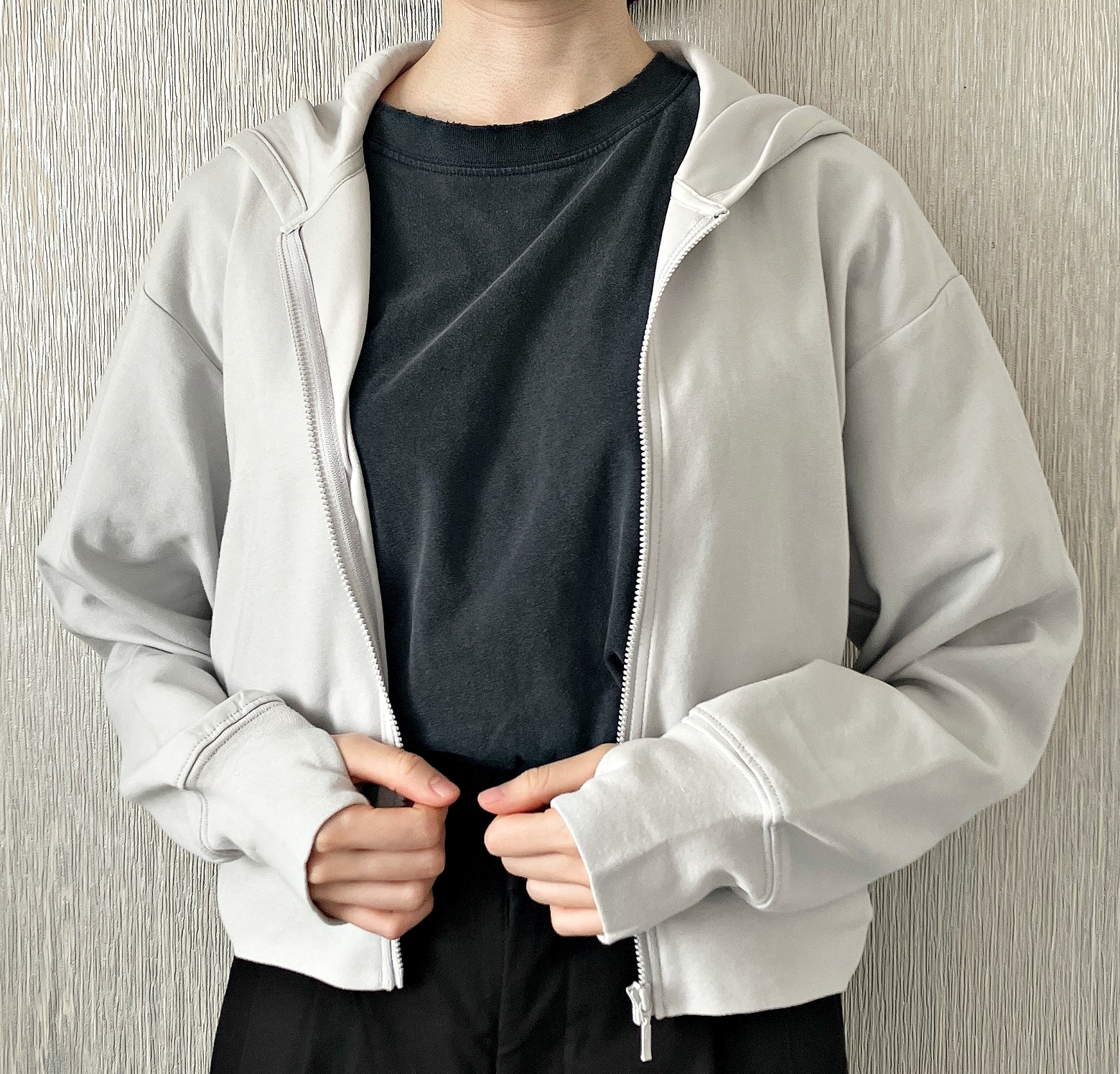 Honeys(ハニーズ)のおすすめカーディガン「花粉対策ラメ使いカーディガン」