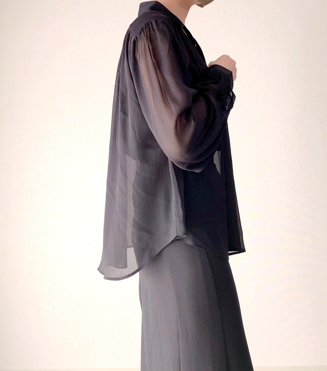 UNIQLO : Cのおすすめアイテム「シアーボリュームブラウス(長袖)」