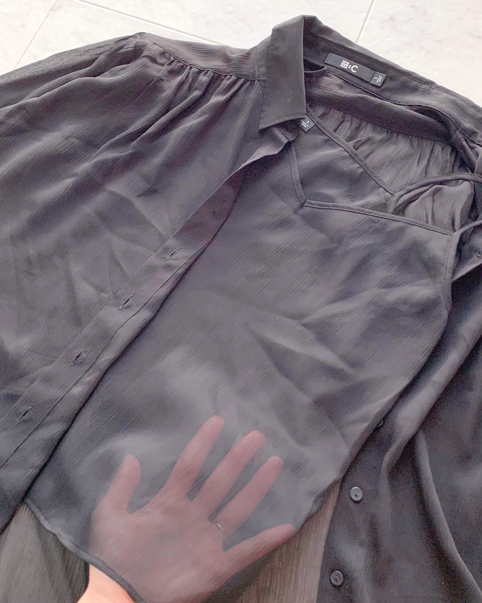 UNIQLO : Cのおすすめアイテム「シアーボリュームブラウス(長袖)」