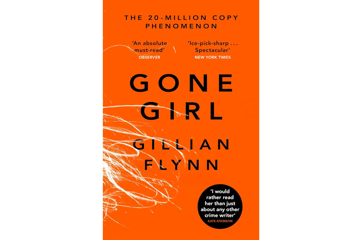 Book cover of &quot;Gone Girl&quot; by Gillian Flynn with critical acclaim quotes