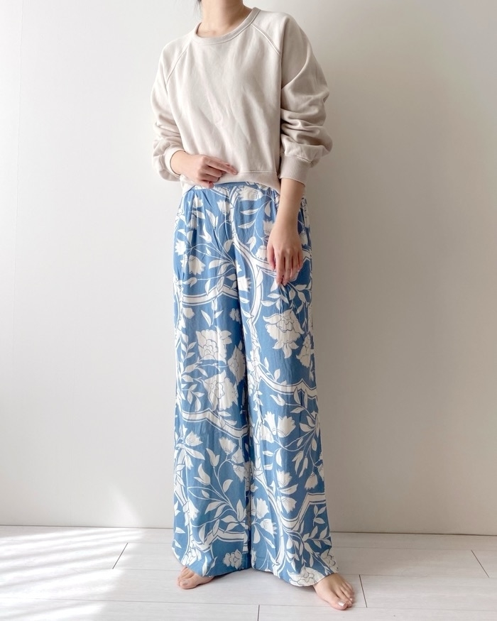 ユニクロのおすすめボトムス「イージーパンツ」