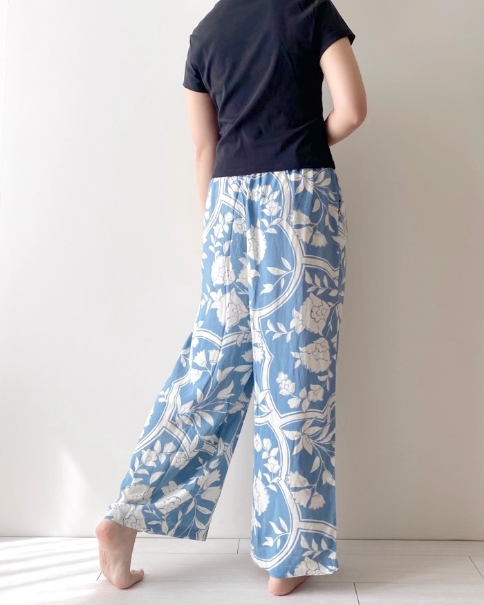 ユニクロのおすすめボトムス「イージーパンツ」