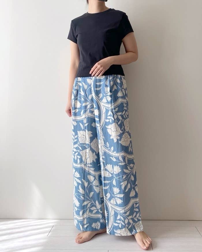 ユニクロのおすすめボトムス「イージーパンツ」