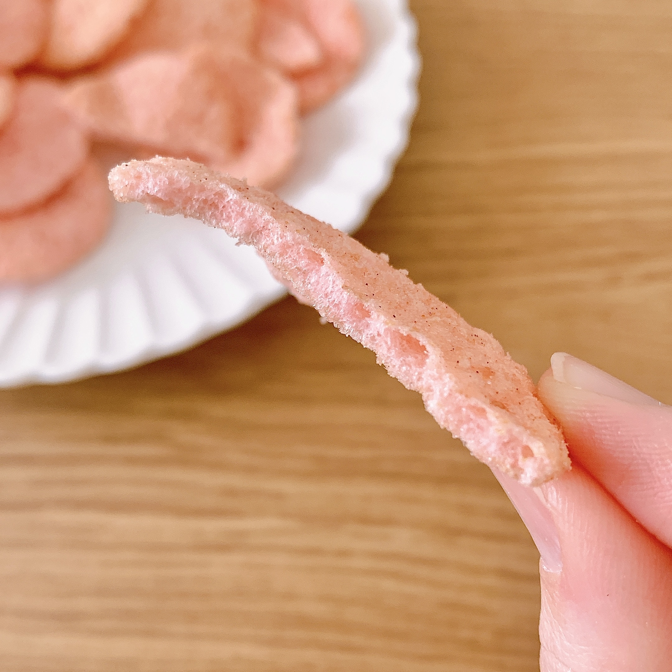 FamilyMart（ファミリーマート）のおすすめのお菓子「追い掛けマシマシ紅ショウガせんべい」
