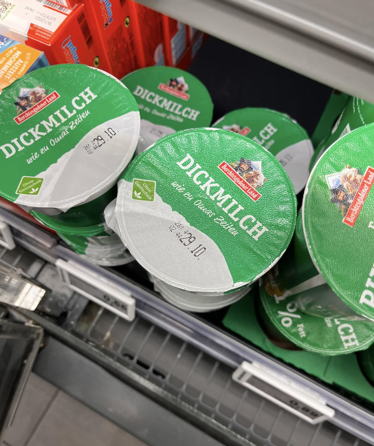 &quot;Dickmilch yogurt&quot;