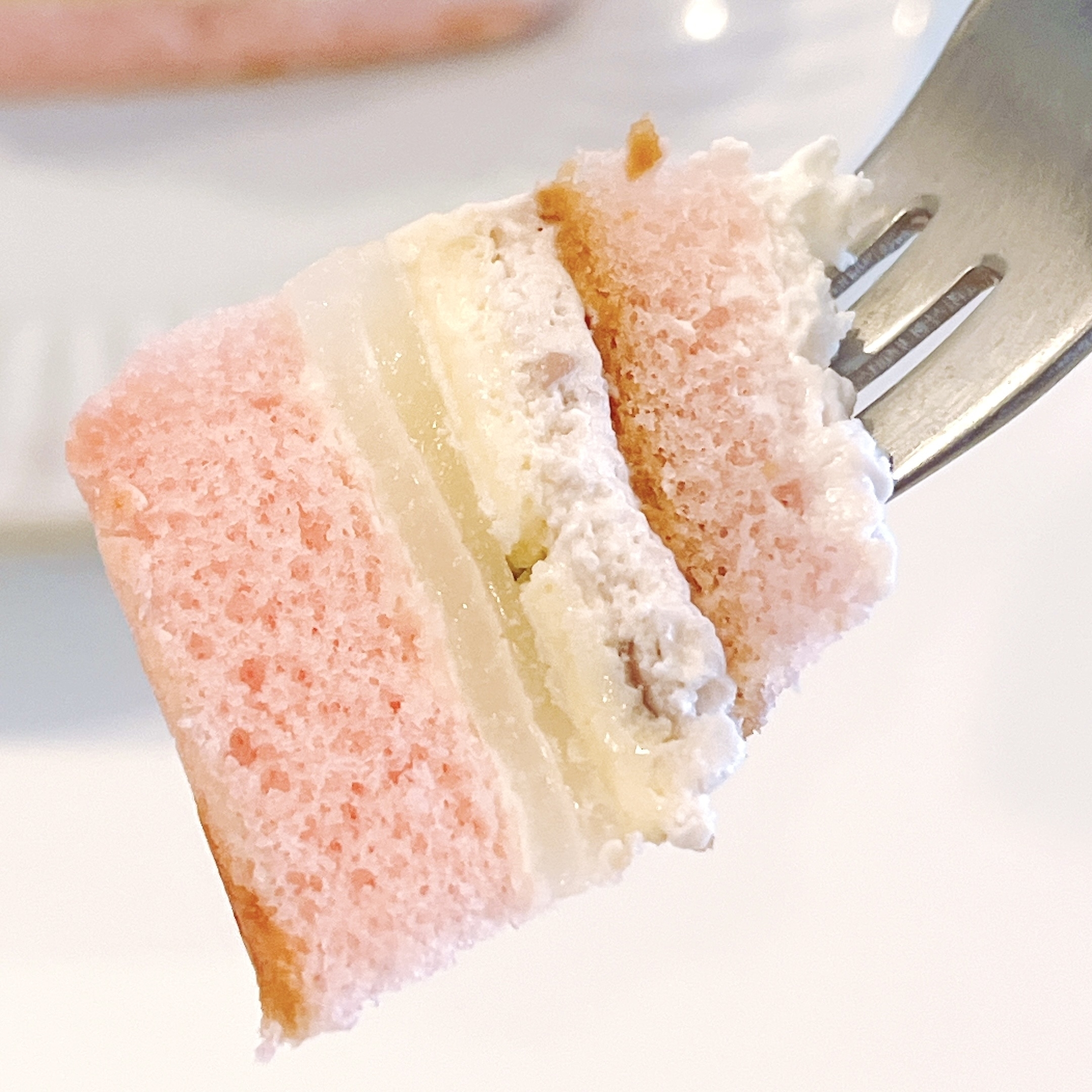 銀座コージーコーナーのおすすめスイーツ「さくらのケーキ」