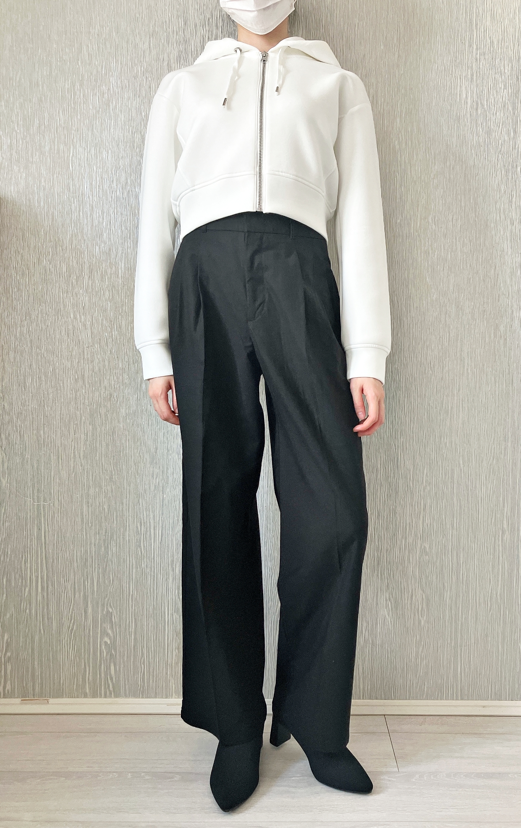 GU（ジーユー）のおすすめパーカー「ダブルフェイスフルジップパーカ（長袖）Q+E」