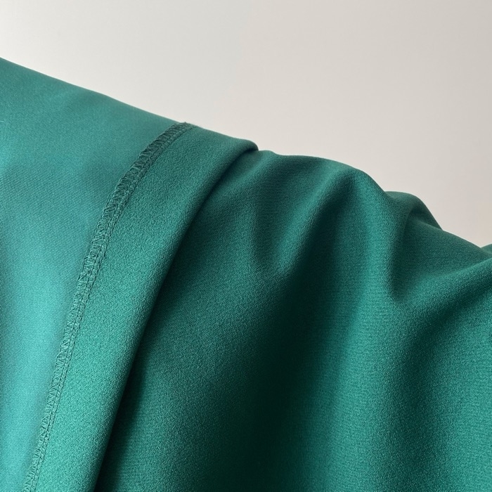 ユニクロのおすすめアイテム「クレープジャージーワンピース（ノースリーブ）」