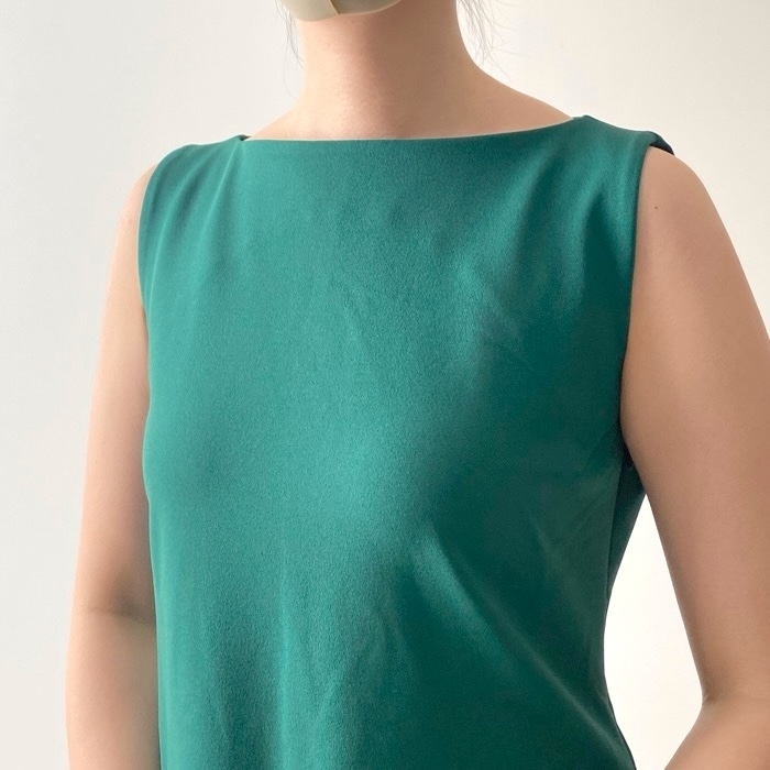 ユニクロのおすすめアイテム「クレープジャージーワンピース（ノースリーブ）」